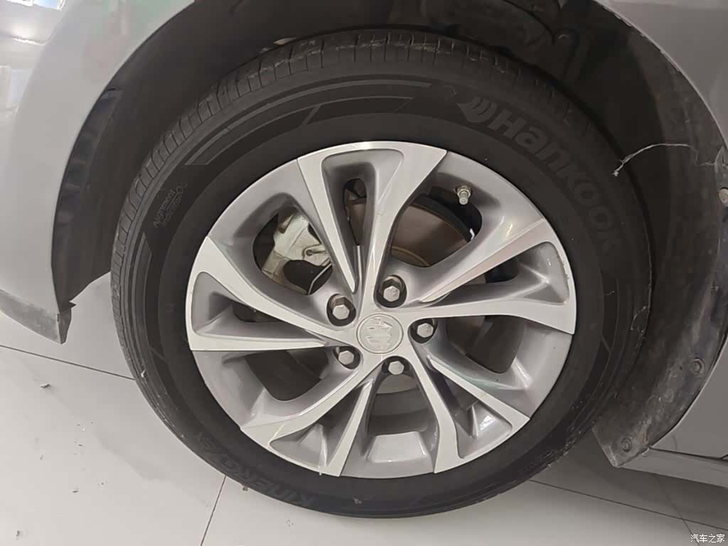 Buick Verano, 2022 23
