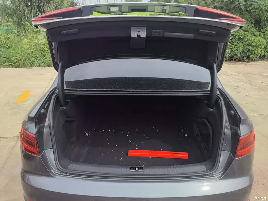 Audi A4L, 2020 19