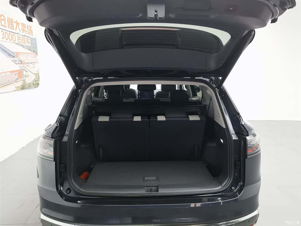 Volkswagen ID.6, 2022 16