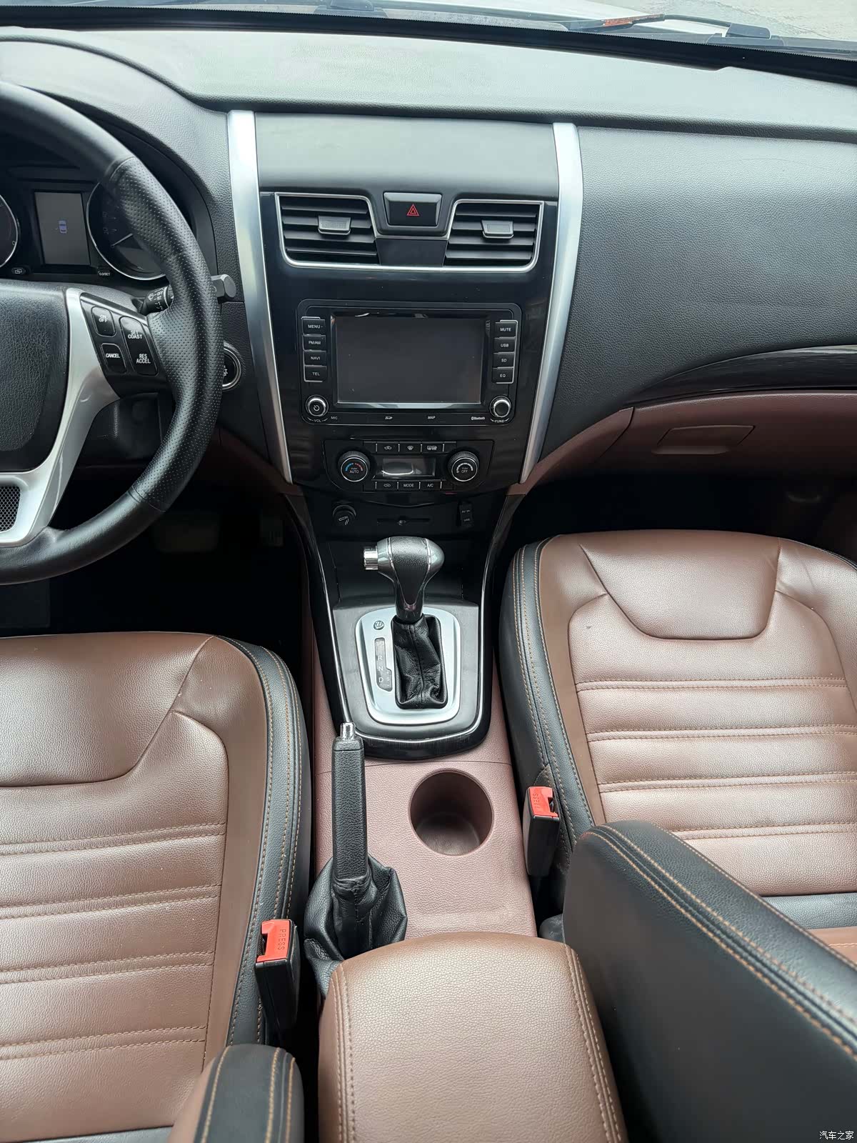 DongFeng SX6, 2017 16