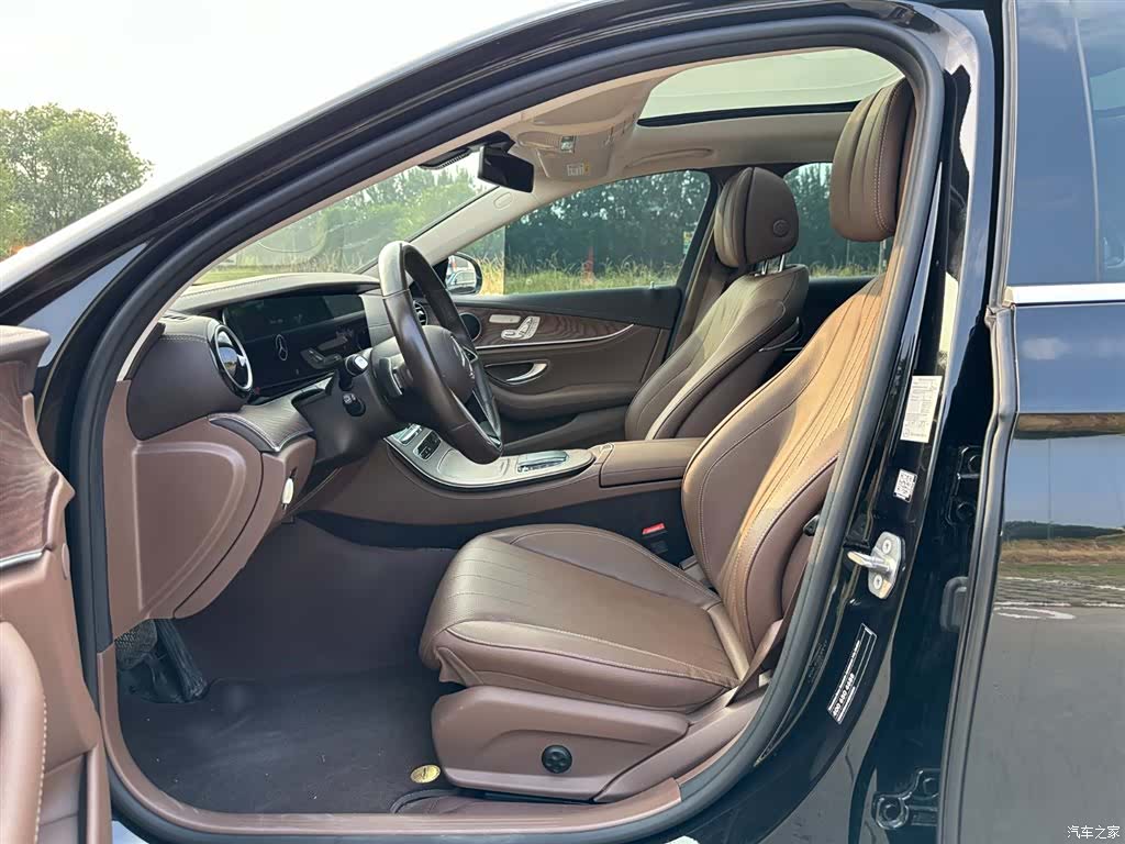 Mercedes-Benz E-Class, 2023 8