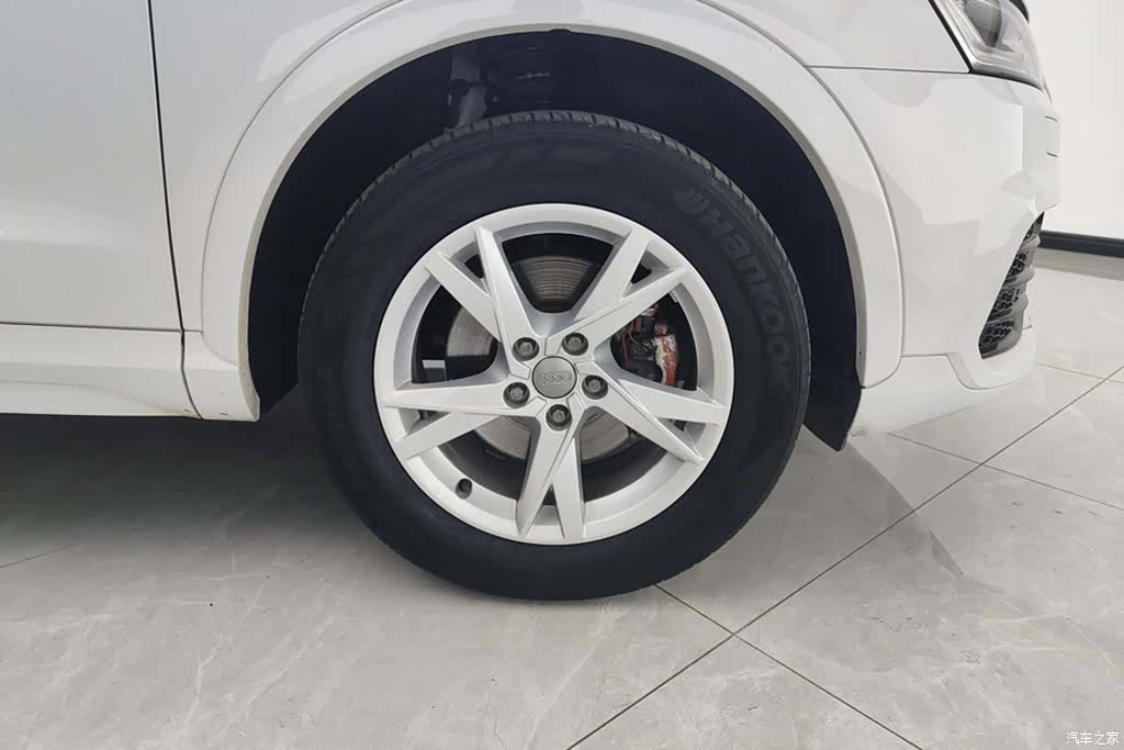 Audi Q3, 2018 6
