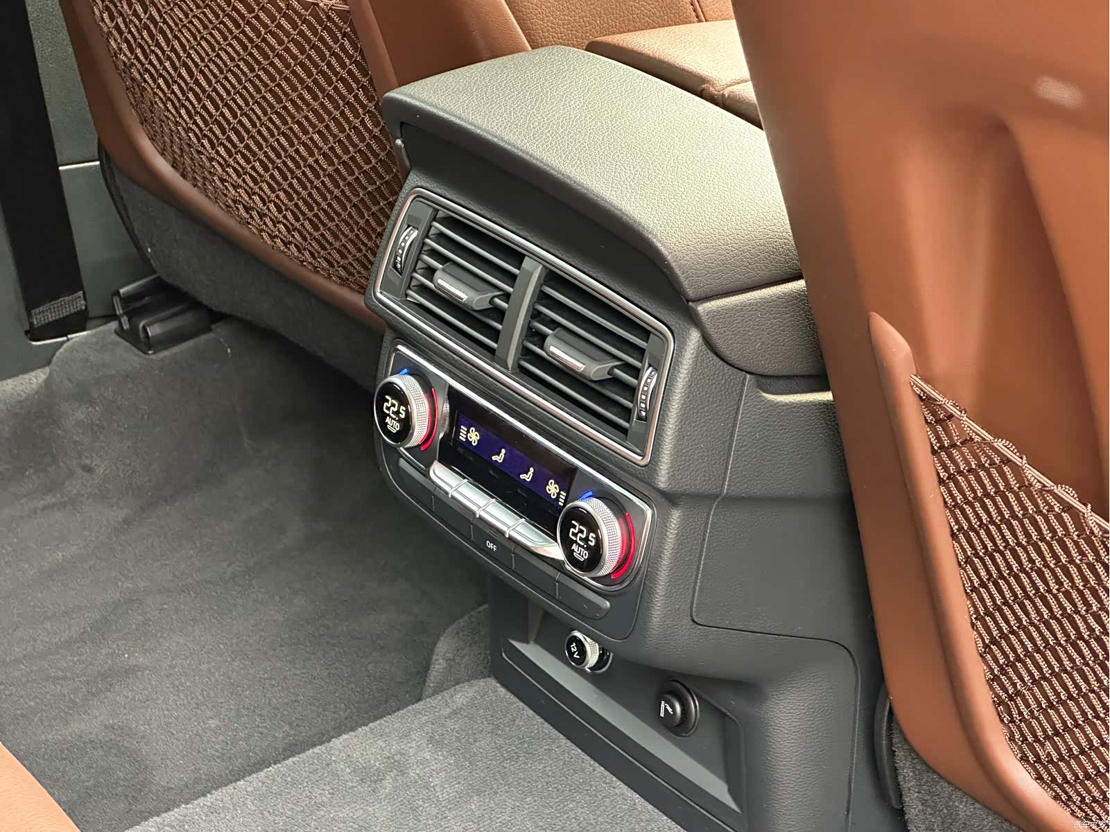 Audi Q7, 2018 11