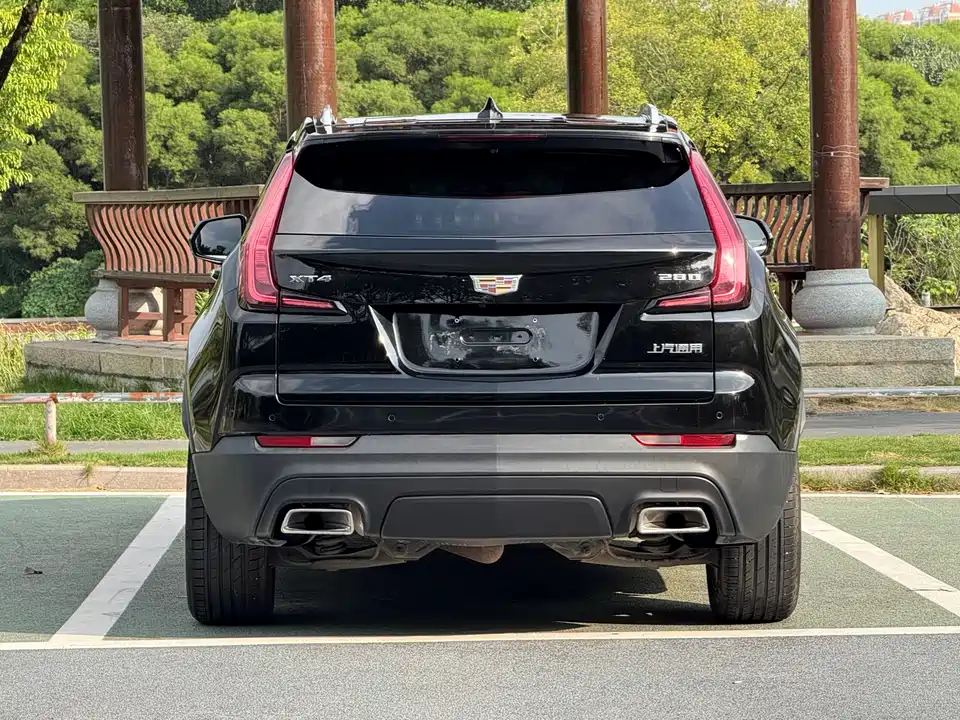 Cadillac XT4