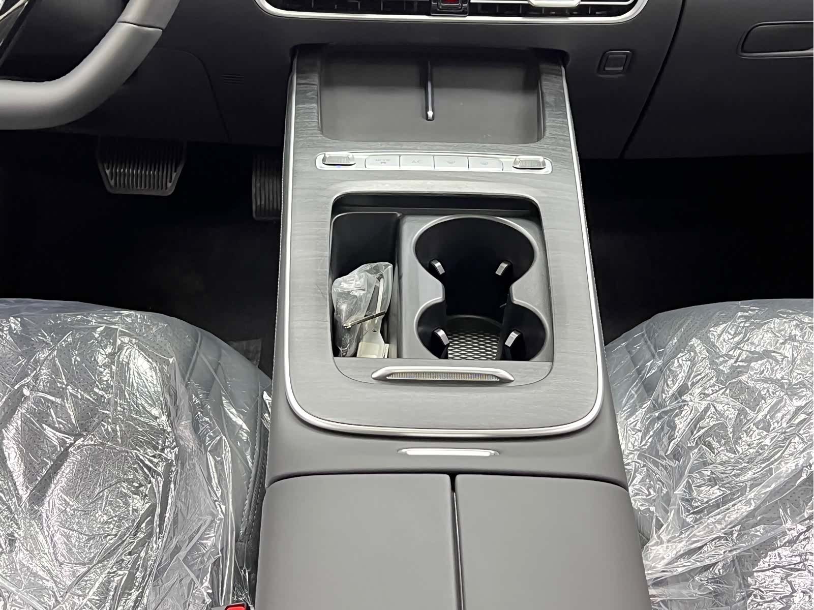 Chery A8L, 2026 23