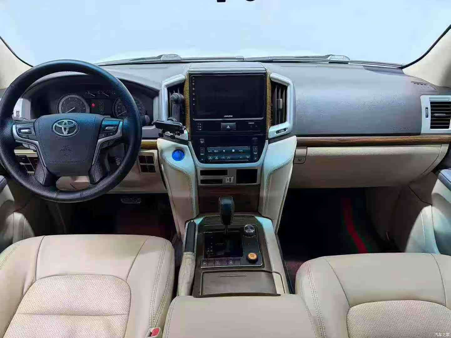 Toyota Land Cruiser, 2019 4