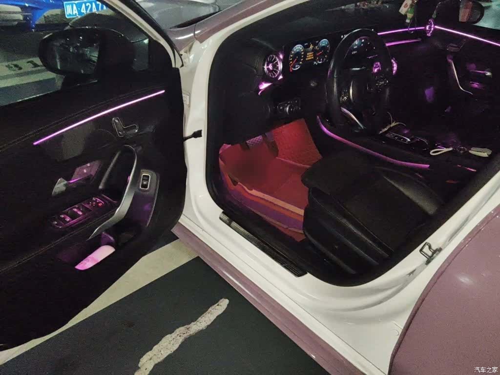 Mercedes-Benz A-Class, 2019 14