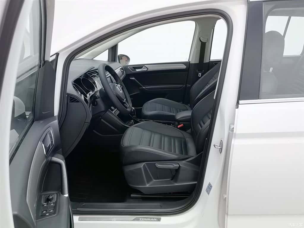 Volkswagen L, 2018 10