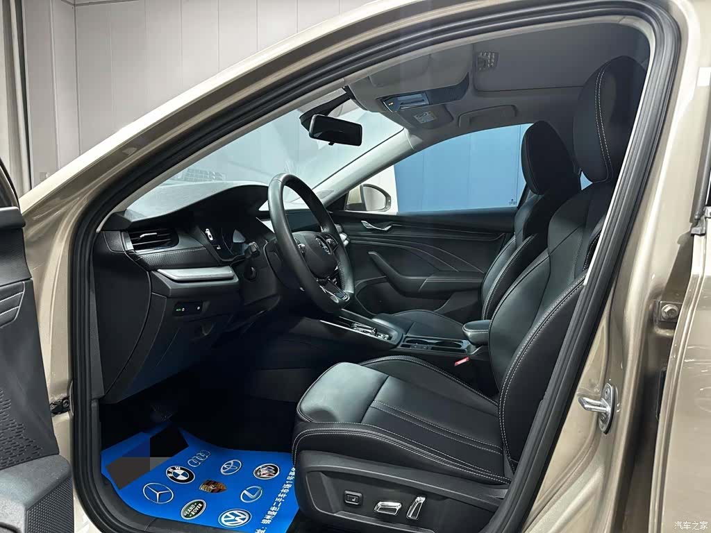 Skoda Octavia, 2023 10