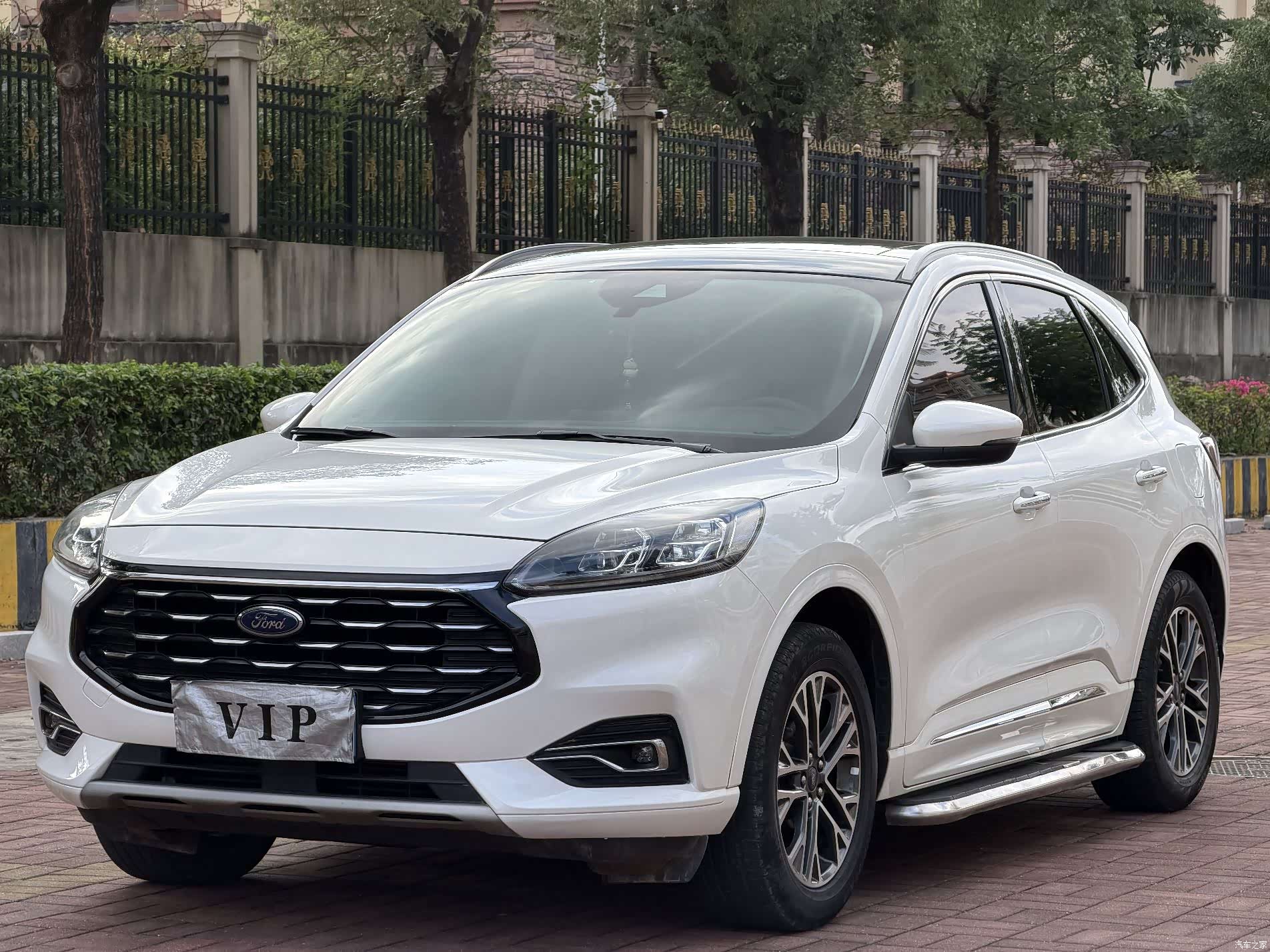 Ford Escape, 2022 1
