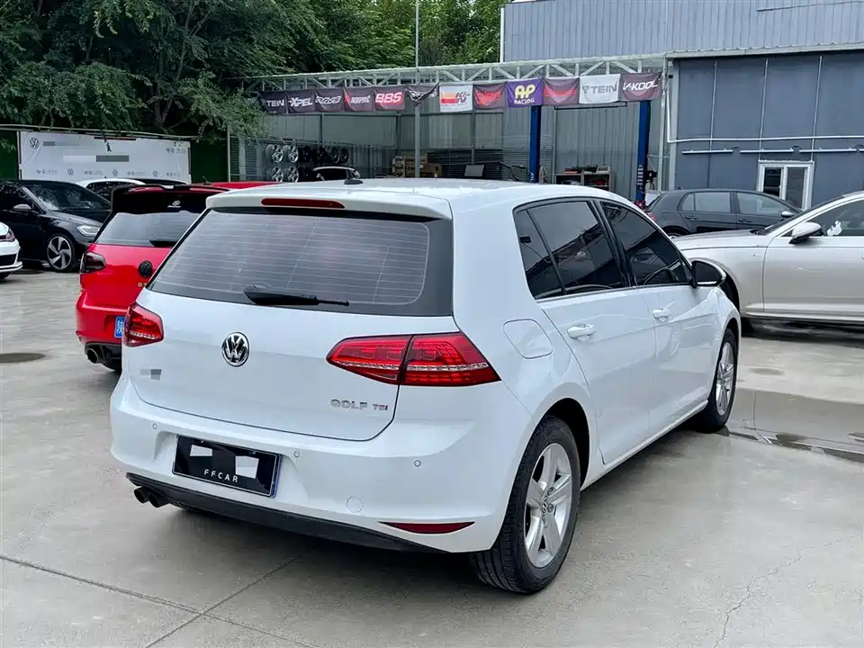 Volkswagen golf