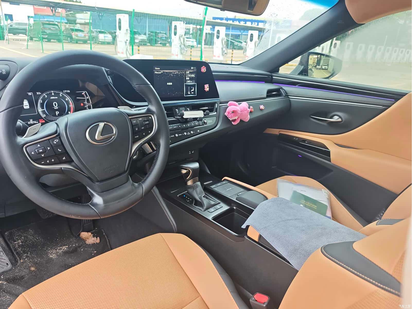 Lexus ES, 2022 9