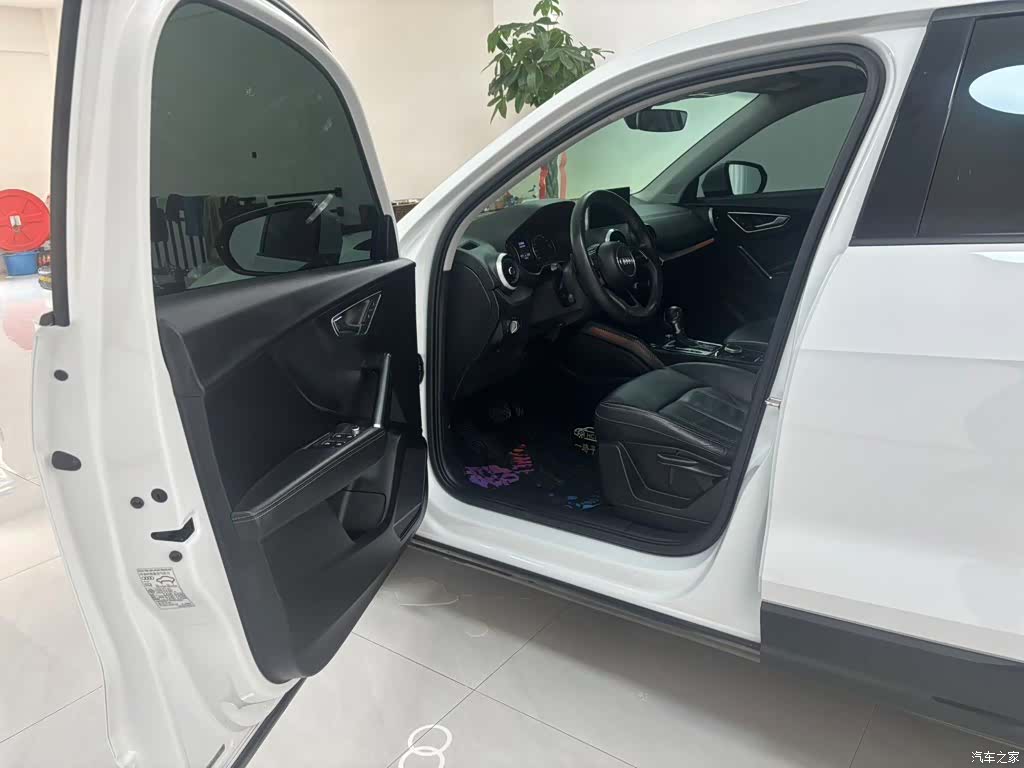 Audi Q2L, 2022 4