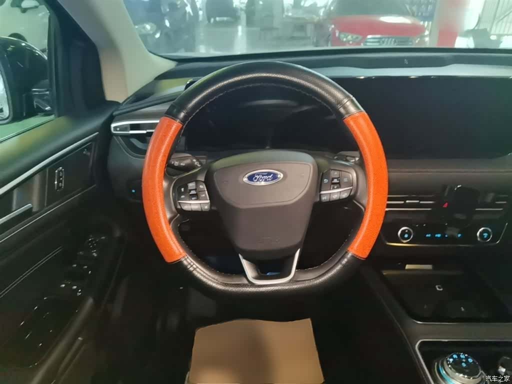 Ford Edge, 2023 11