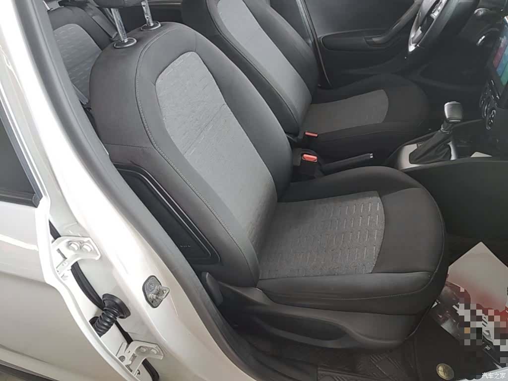 Citroen C3L, 2021 25