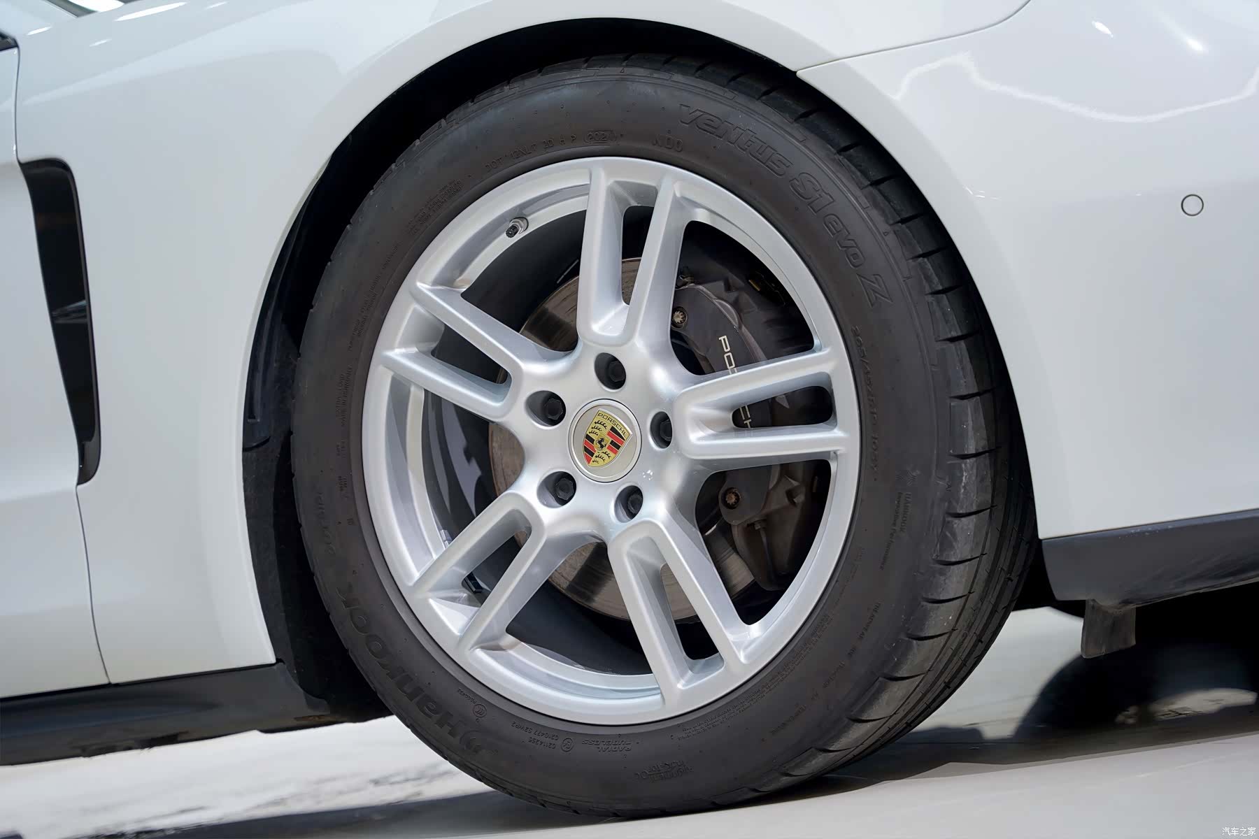 Porsche Panamera, 2021 11