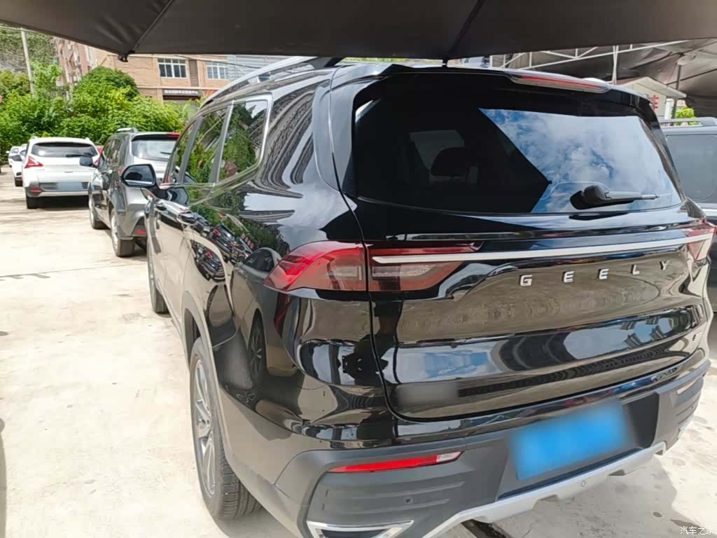 Geely Haoyue, 2022 все фото