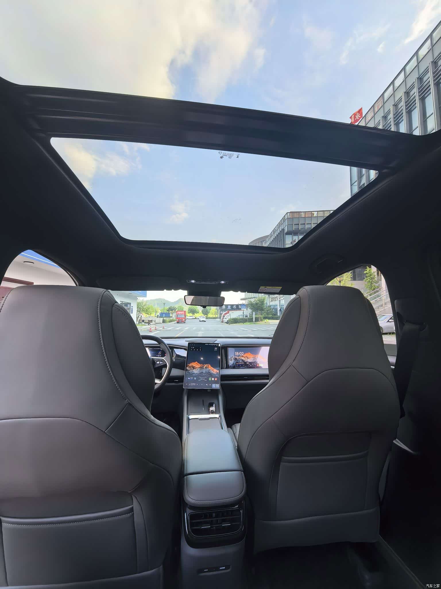 Geely Galaxy L7, 2025 9