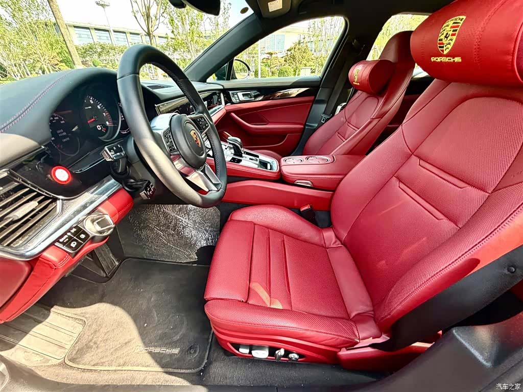 Porsche Panamera, 2018 все фото