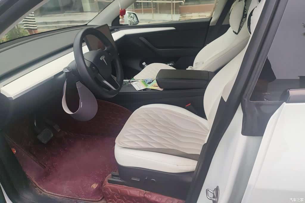 Tesla Model Y, 2022 9