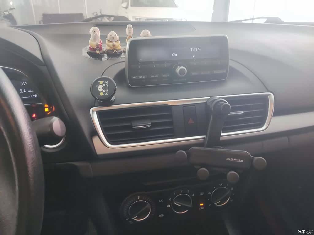 Mazda Mazda3, 2016 6