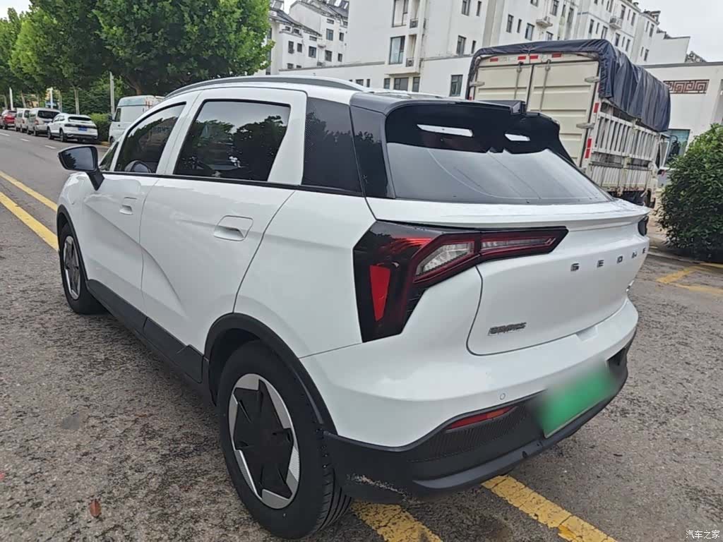 Geely E, 2024 все фото