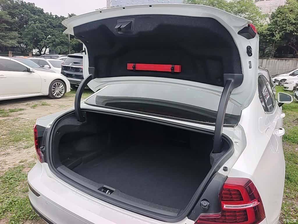 Volvo S60, 2021 19