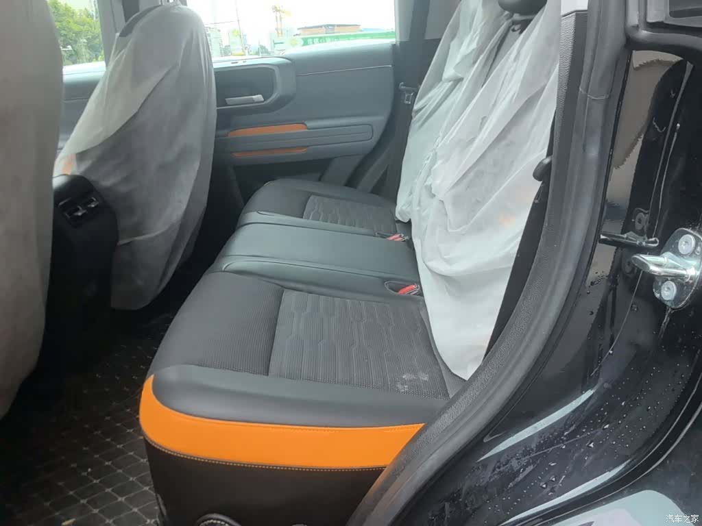 BAIC BJ40, 2025 17