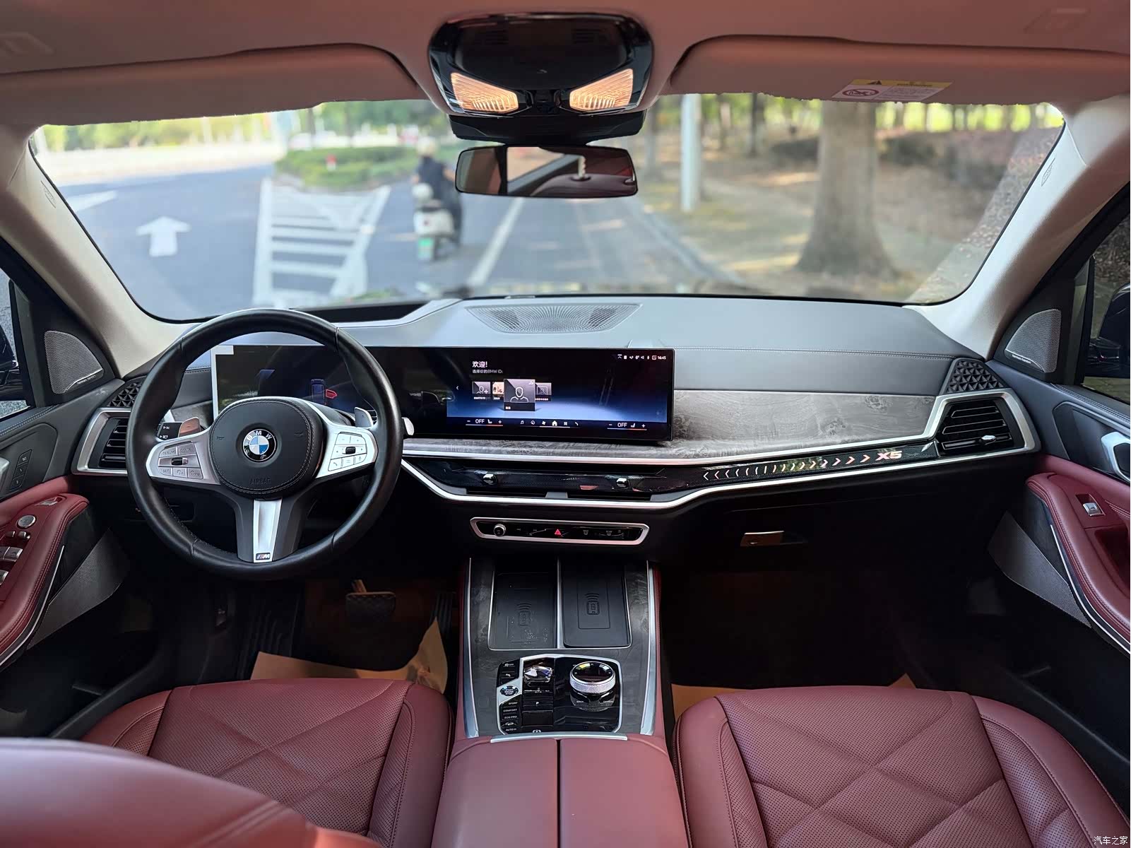 BMW X5, 2024 10