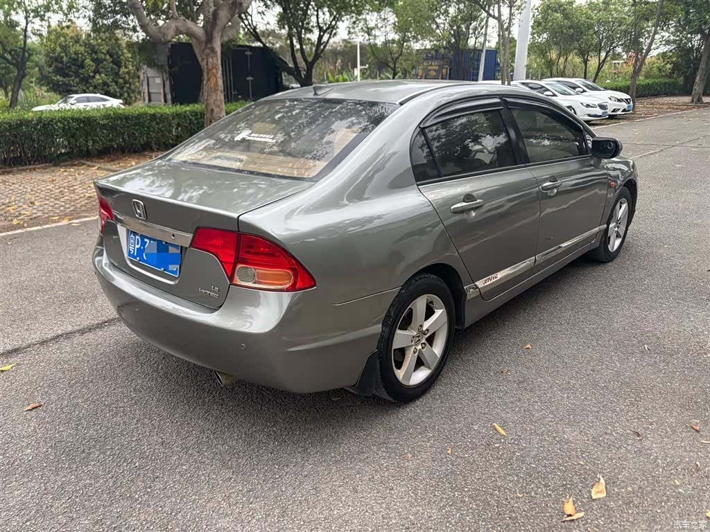 Honda Civic, 2008 8