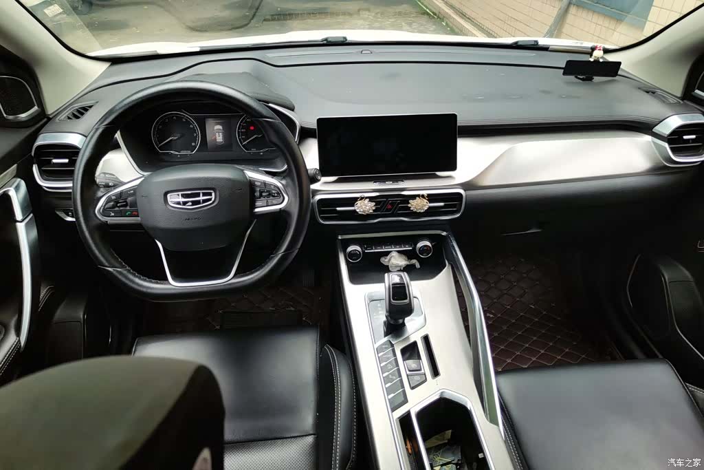 Geely Coolray, 2019 12