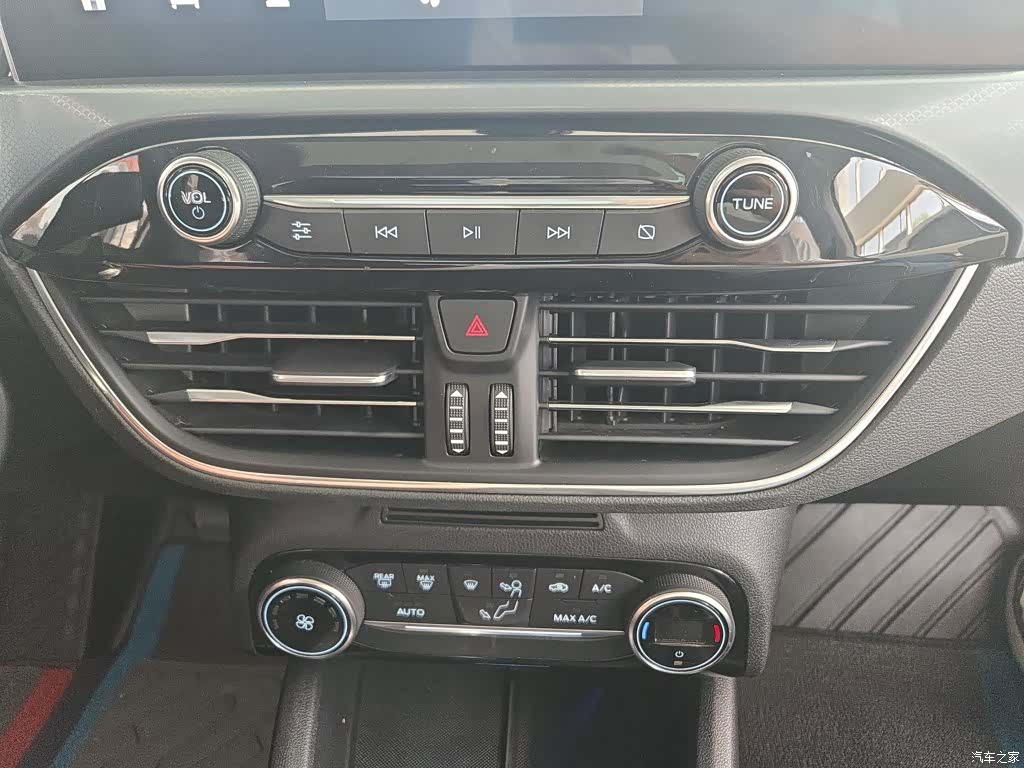 Ford Focus, 2020 4