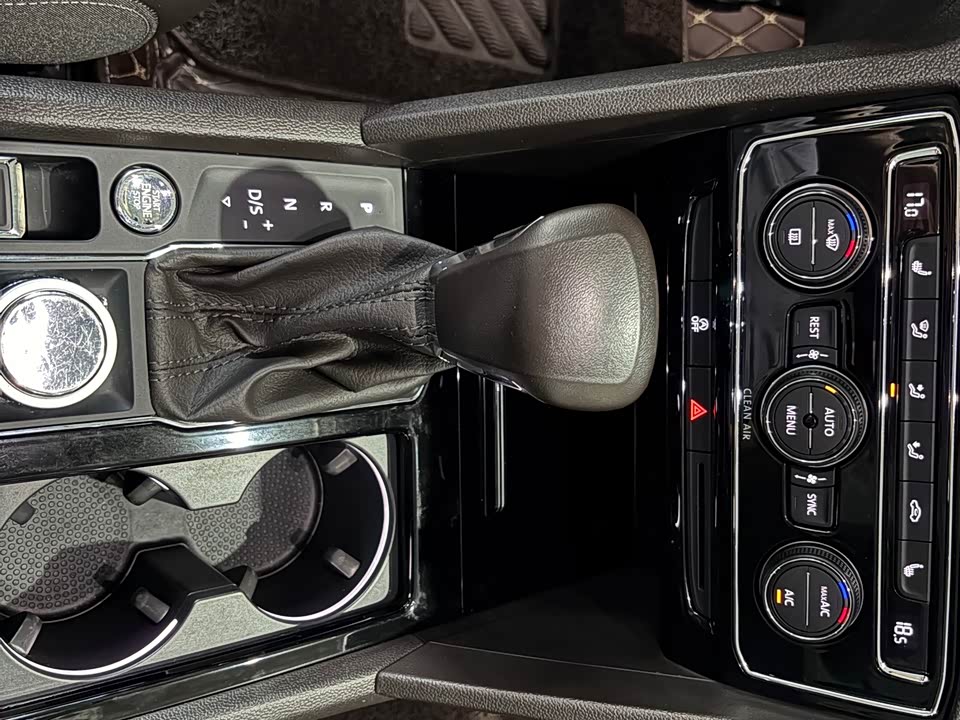 Volkswagen Tourang