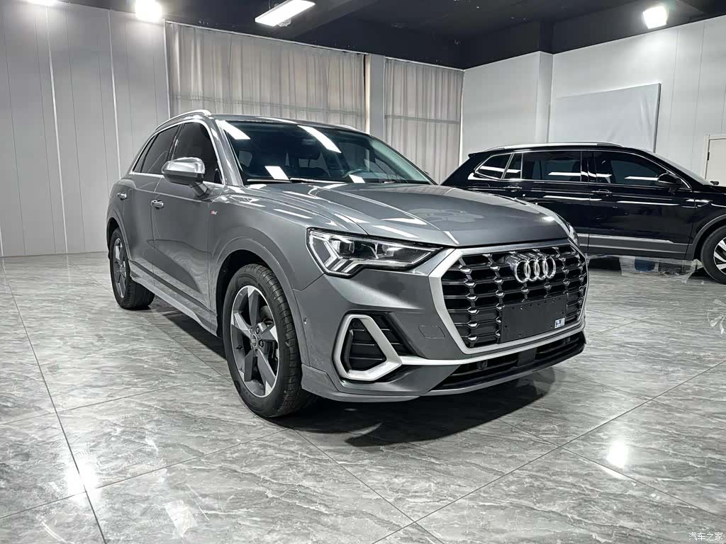 Audi Q3, 2022 3
