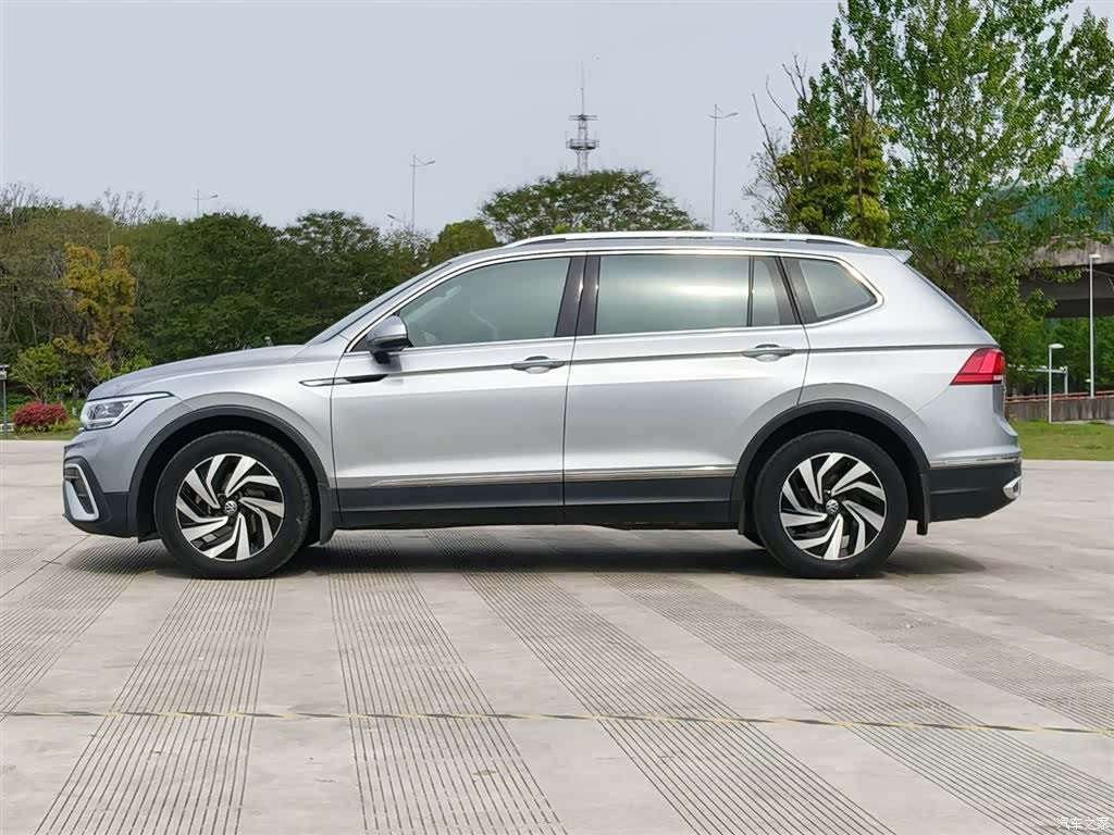 Volkswagen Tiguan L, 2021 3