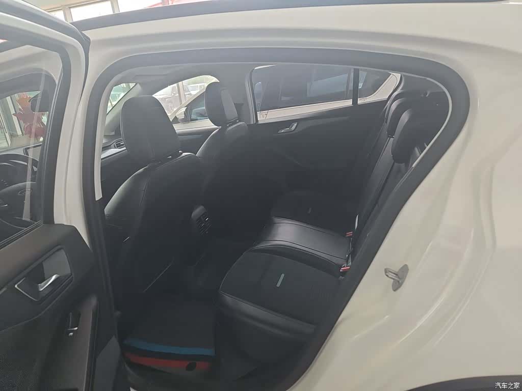 Ford Focus, 2020 14