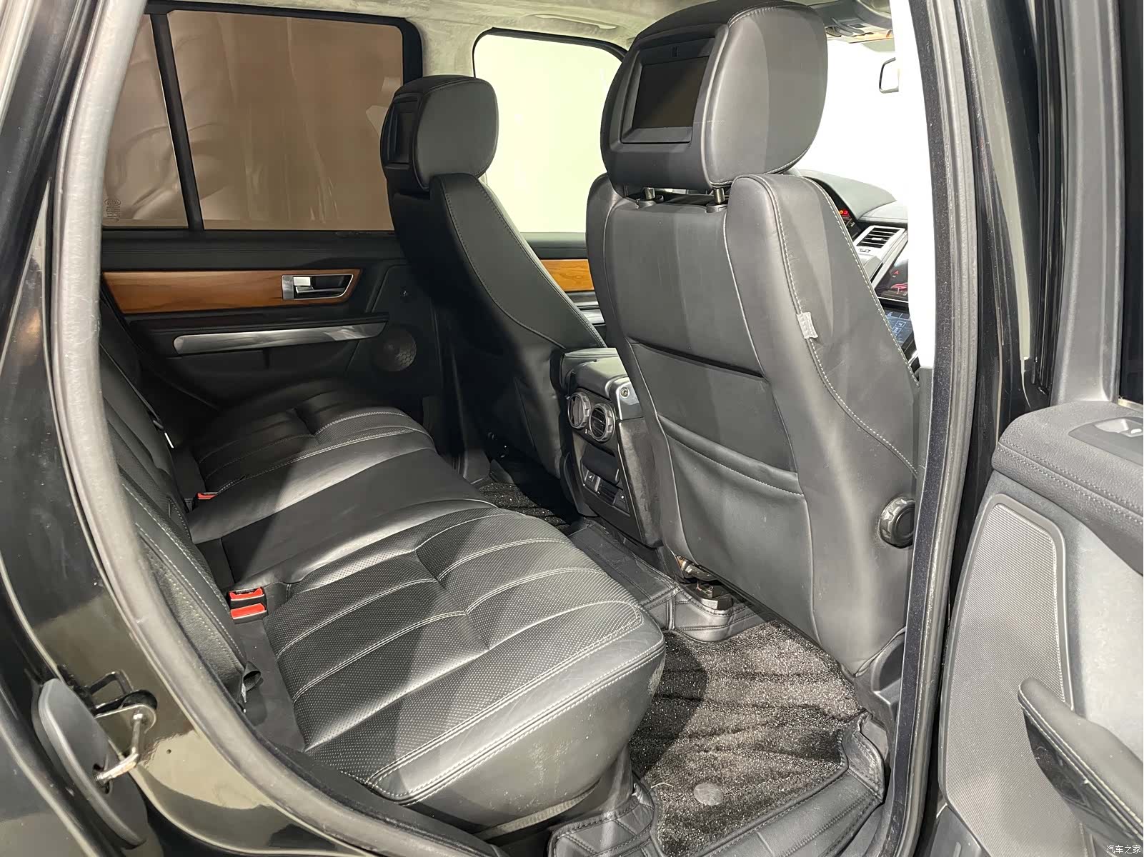 Land Rover Range Rover, 2011 7