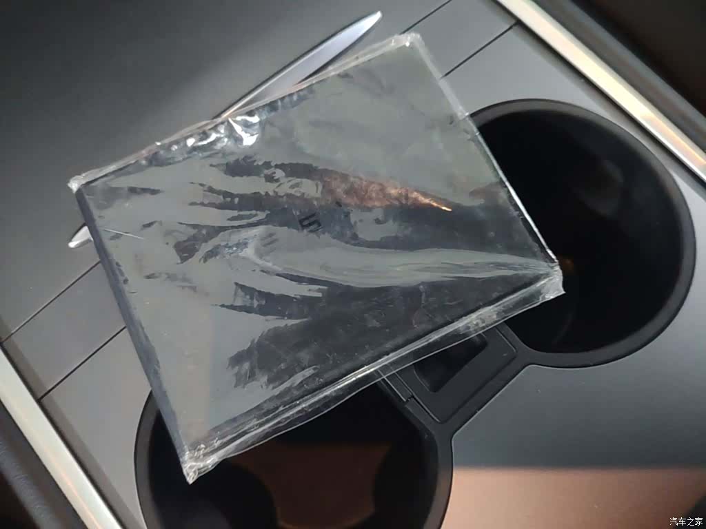 Tesla Model Y, 2023 9