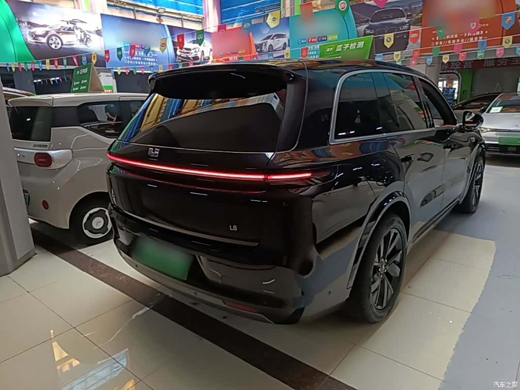 Li Auto L8, 2023 7