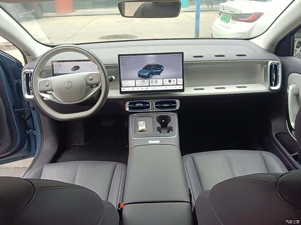 Leapmotor B01, 2025 10