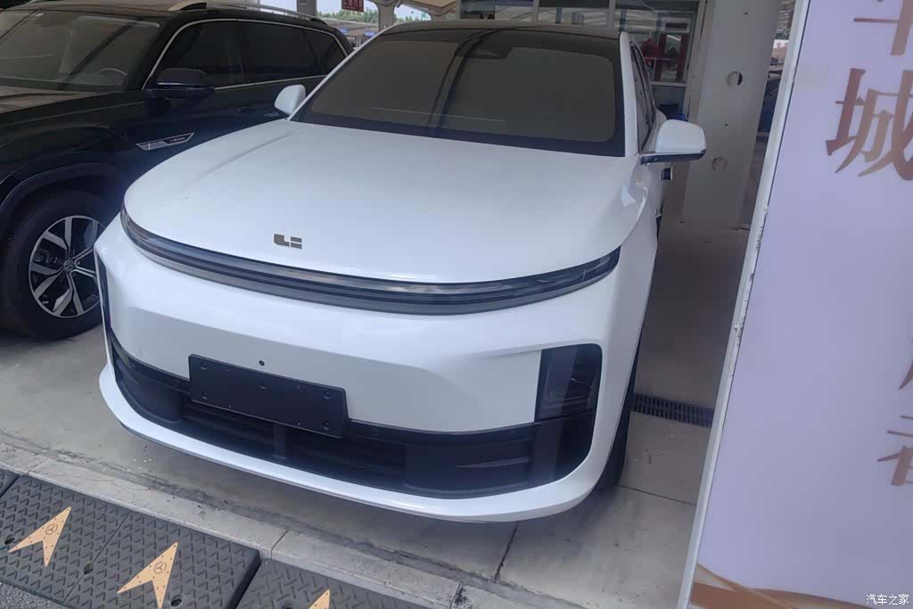 Li Auto L6, 2024 1