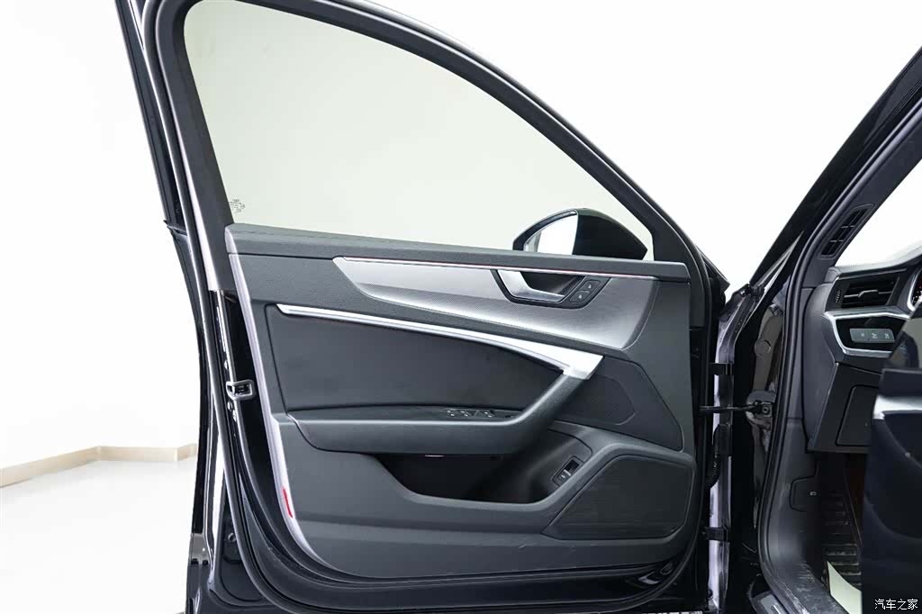 Audi A6L, 2022 9