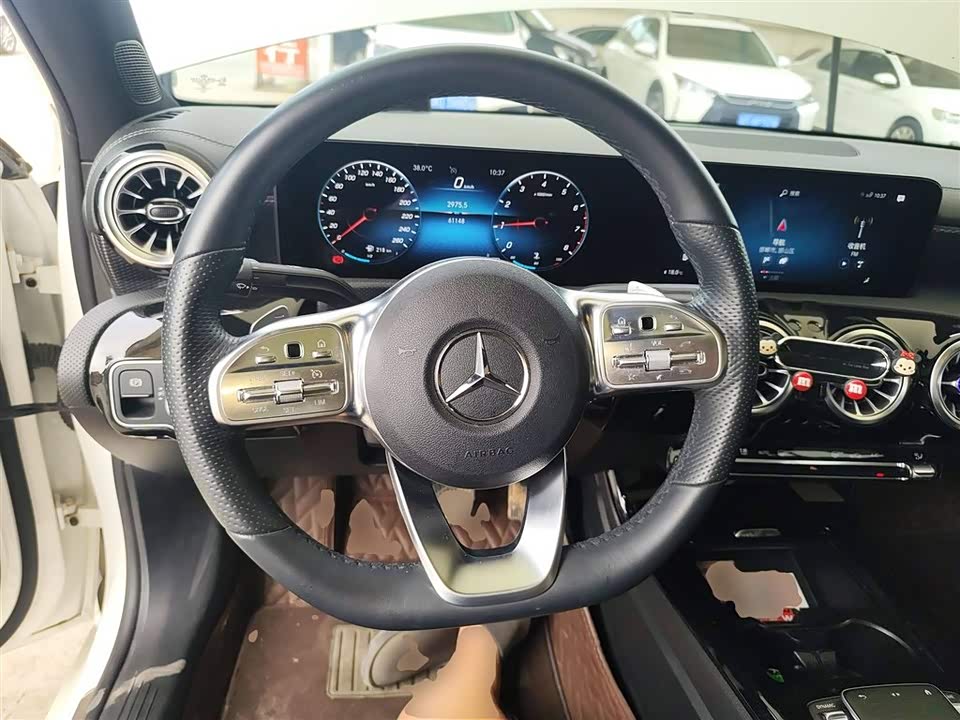 Mercedes-Benz Class A Mercedes-Benz Class A