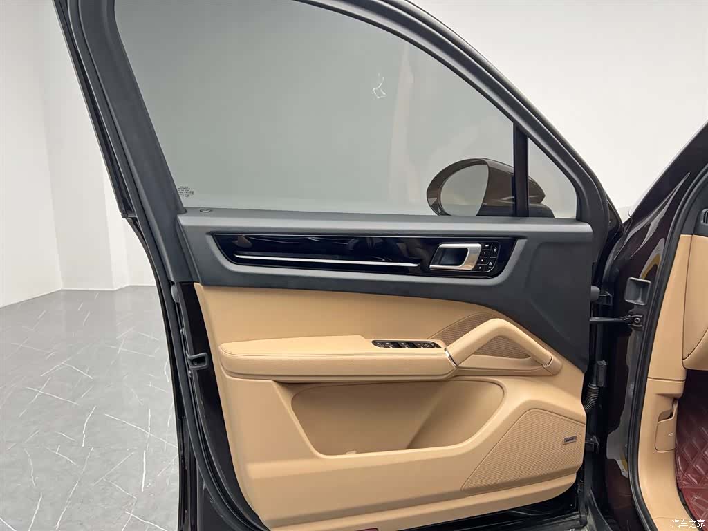 Porsche Cayenne, 2019 14
