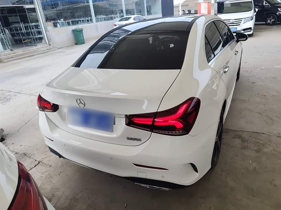 Mercedes-Benz Class A Mercedes-Benz Class A