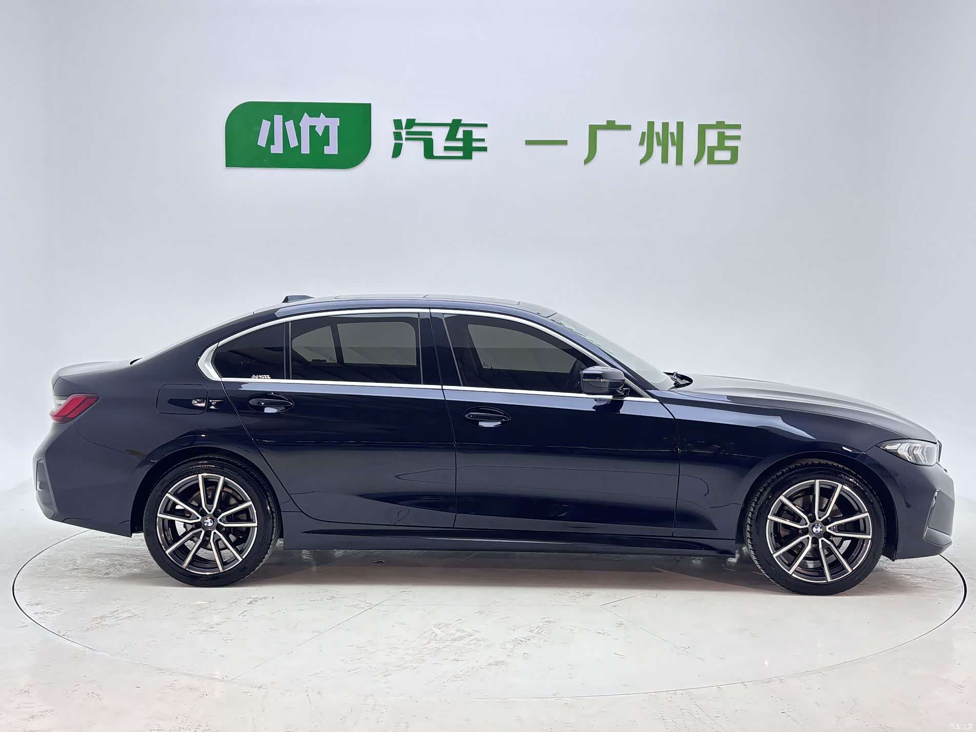 BMW 3 Series, 2023 все фото