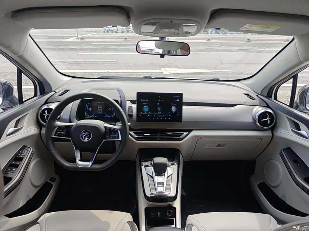 BYD Yuan, 2022 10