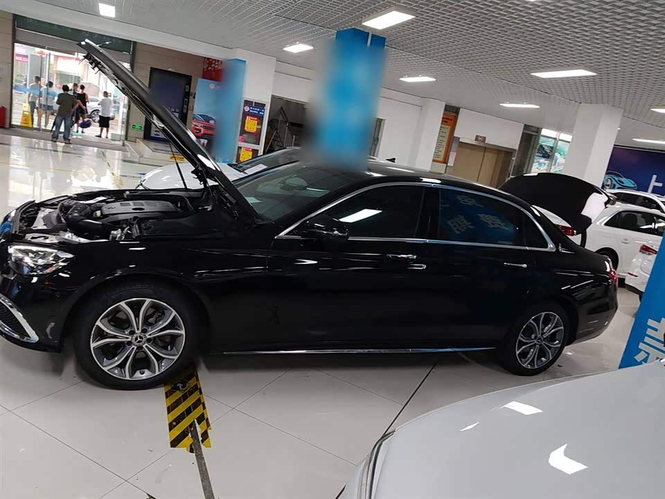 Mercedes-Benz E-class Mercedes-Benz E-class