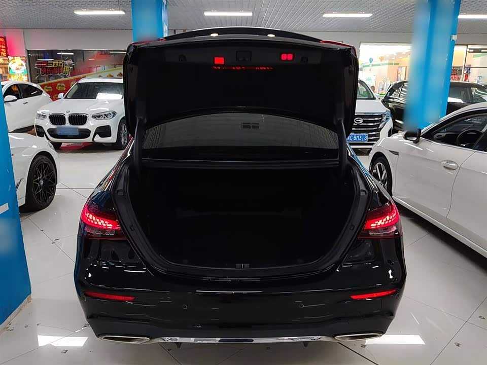 Mercedes-Benz E-class Mercedes-Benz E-class