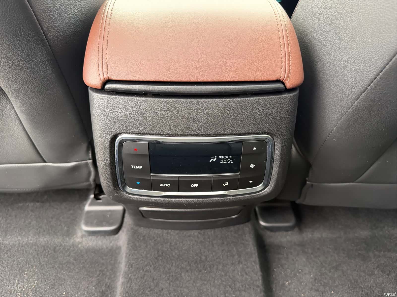 Trumpchi GS8, 2017 13
